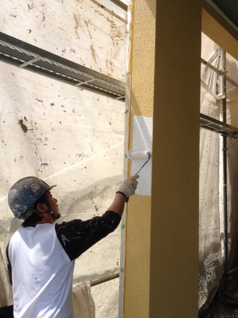 ２０１２．７．１７茨木市　工藤様　外壁下塗り.jpg