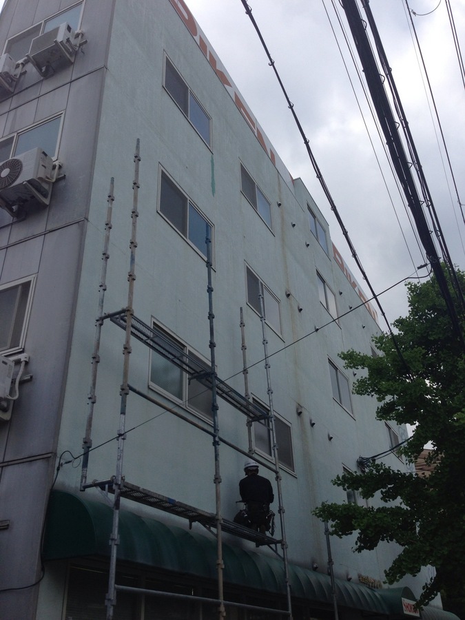 ２０１３年５月　高槻市上田辺のマンション外壁塗装。のサブ画像01